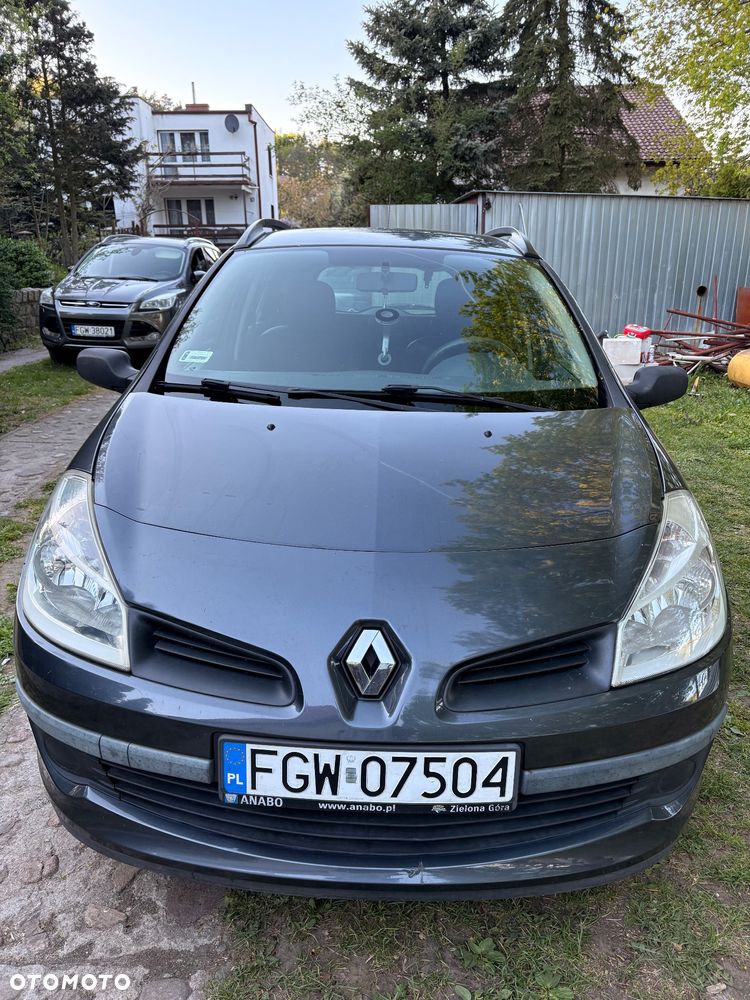Renault Clio - 2