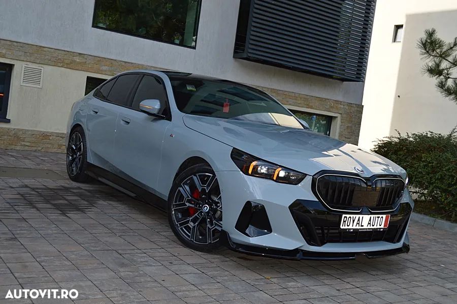 BMW Seria 5 2024 — imagine 23