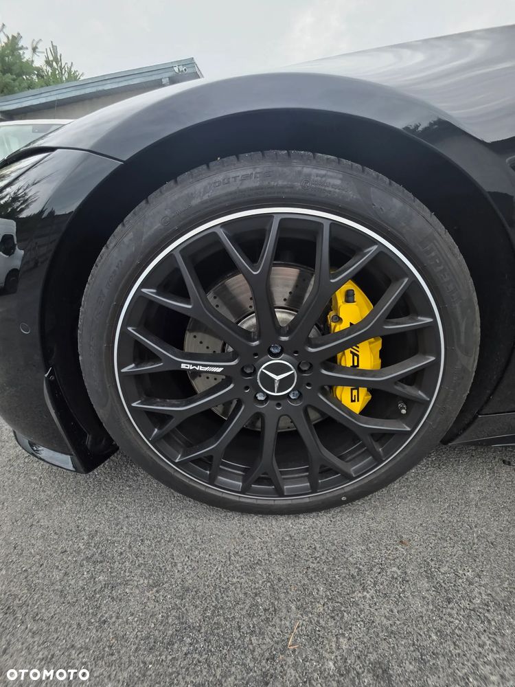 Mercedes-Benz SL AMG 63 4-Matic+ - 23