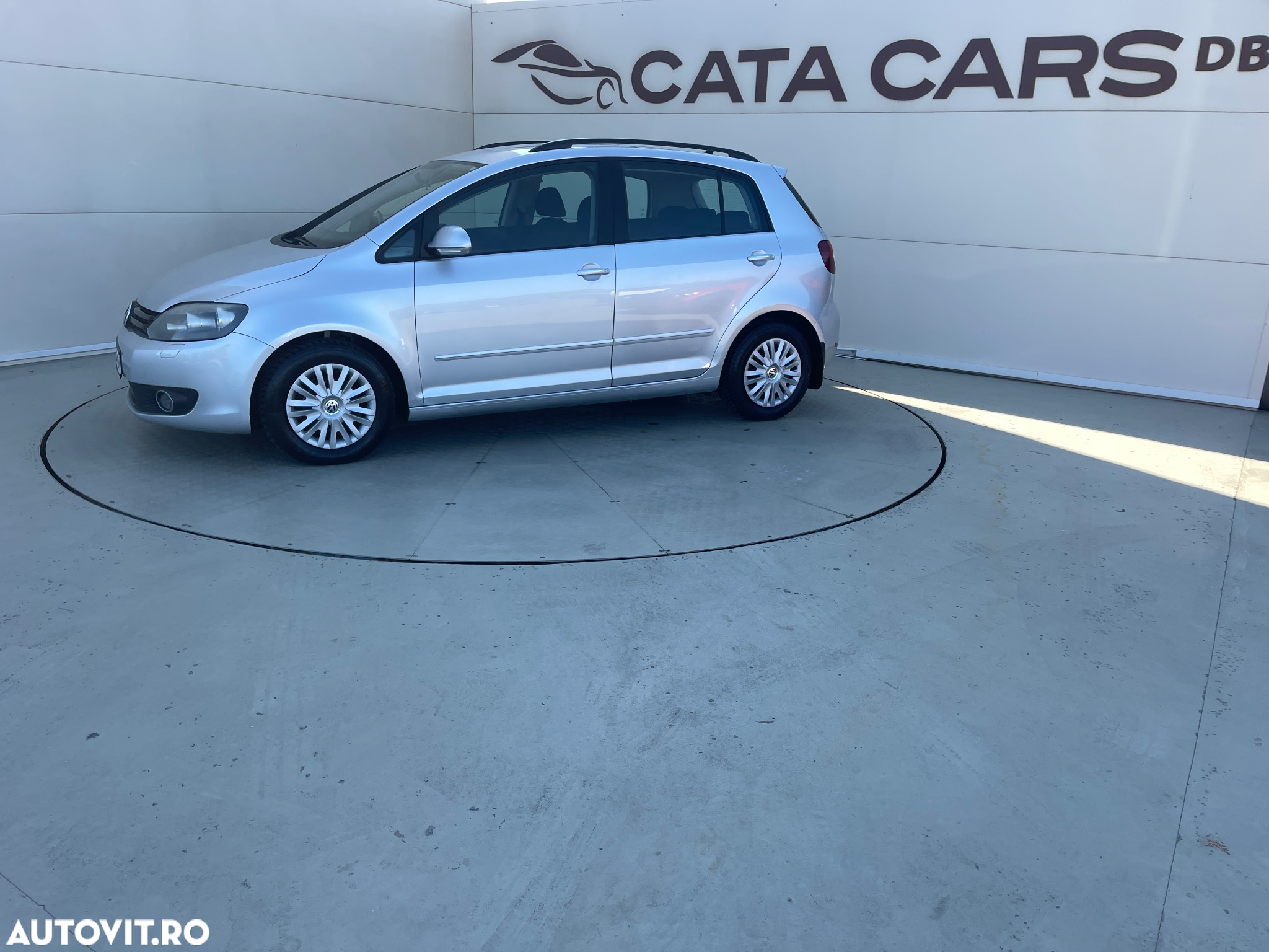 Volkswagen Golf Plus 2.0 TDI Comfortline - 6