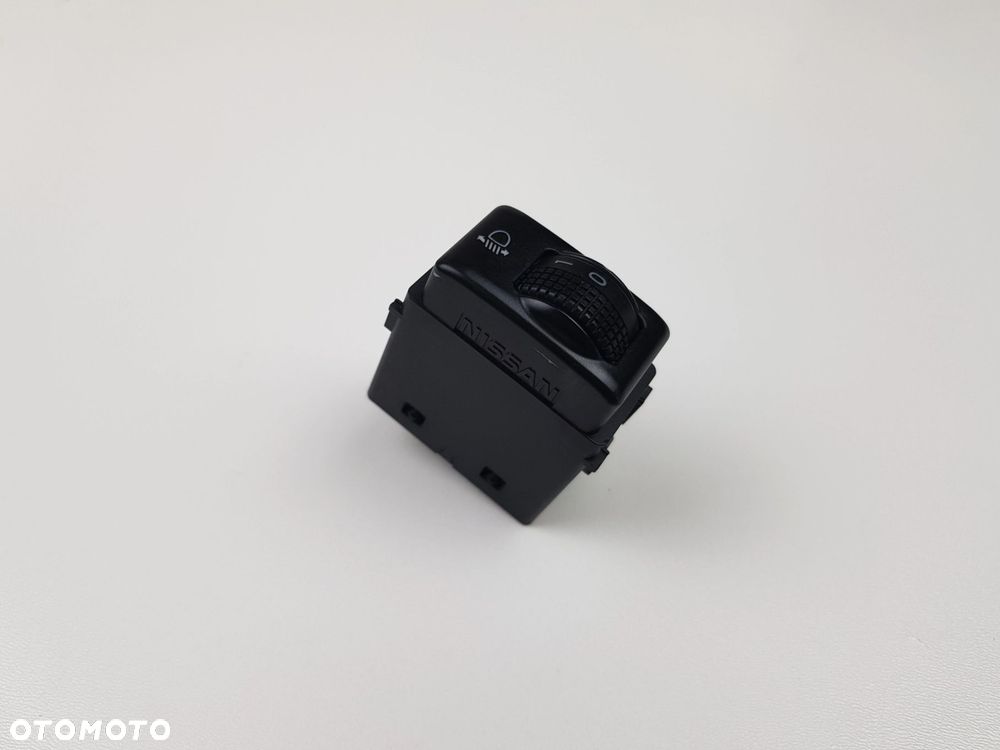 Panel Przełącznik Regulacja świateł Nissan Navara D40 2.5 DCI 25190-EB31A - 2