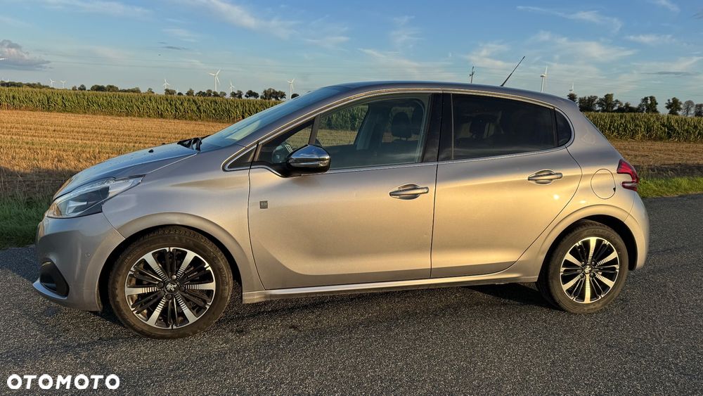 Peugeot 208 1.5 BlueHDi Allure Pack S&S - 8
