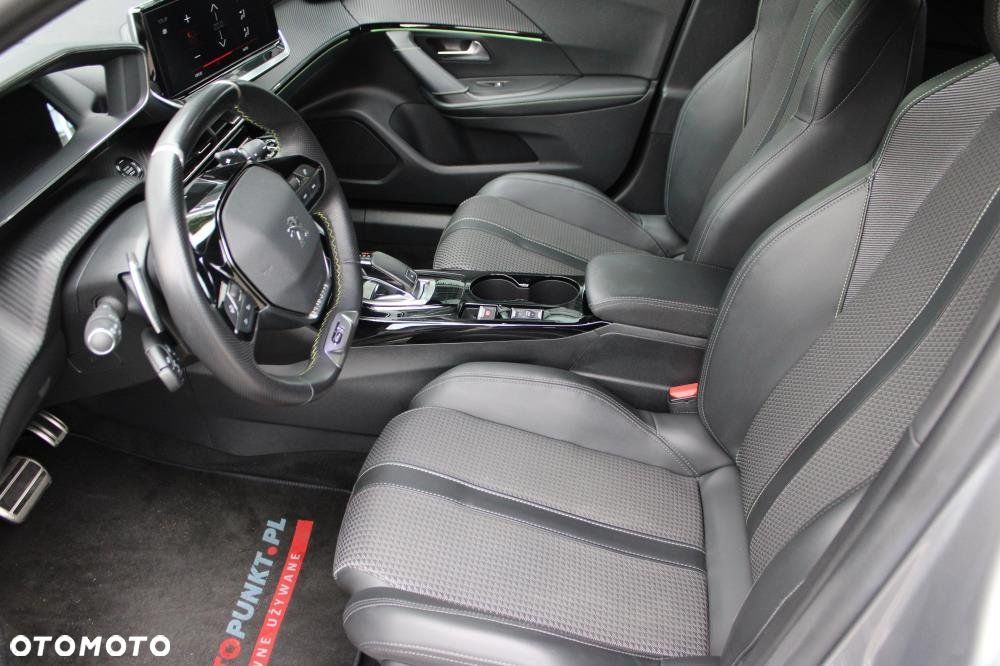 Peugeot 2008 - 11