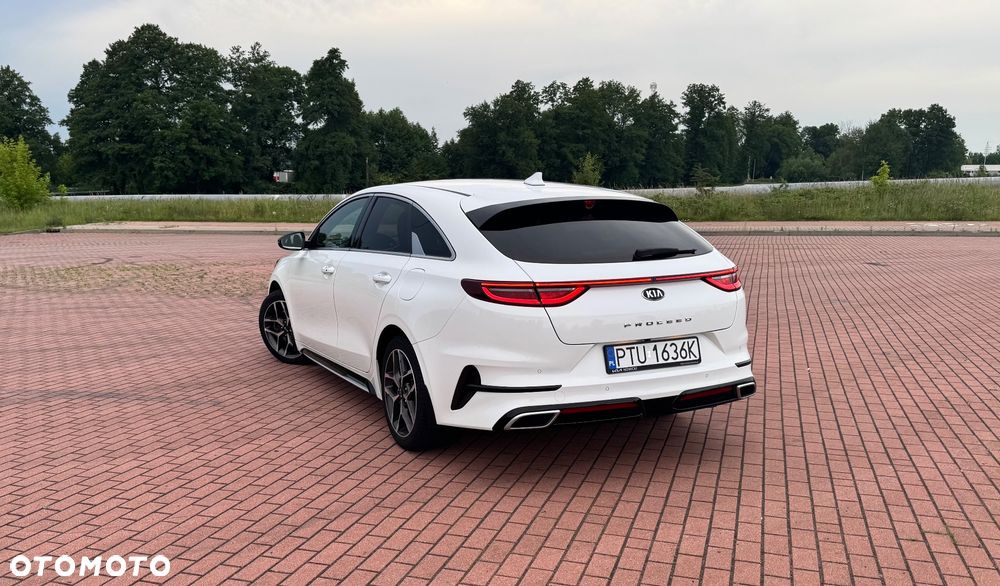 Kia ProCeed - 9