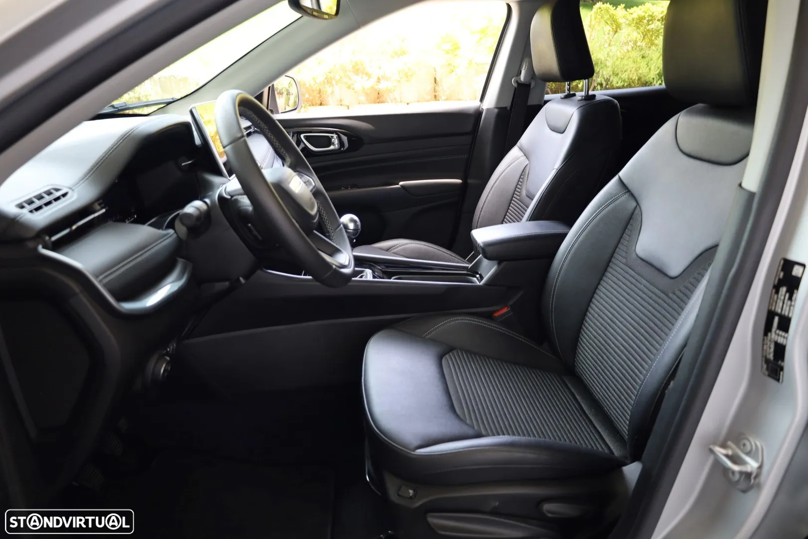 Jeep Compass 1.3 T Limited - 31
