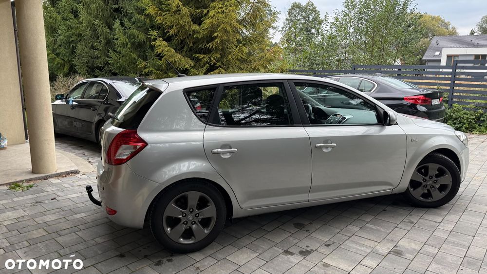 Kia Ceed 1.4 CVVT Attract - 7