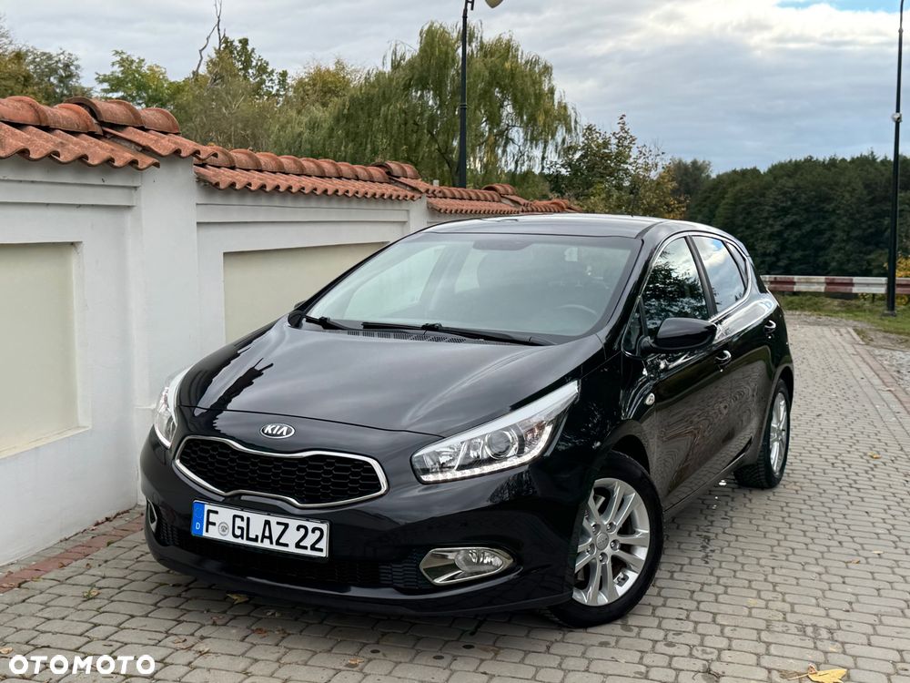Kia Ceed 2015 photo 4