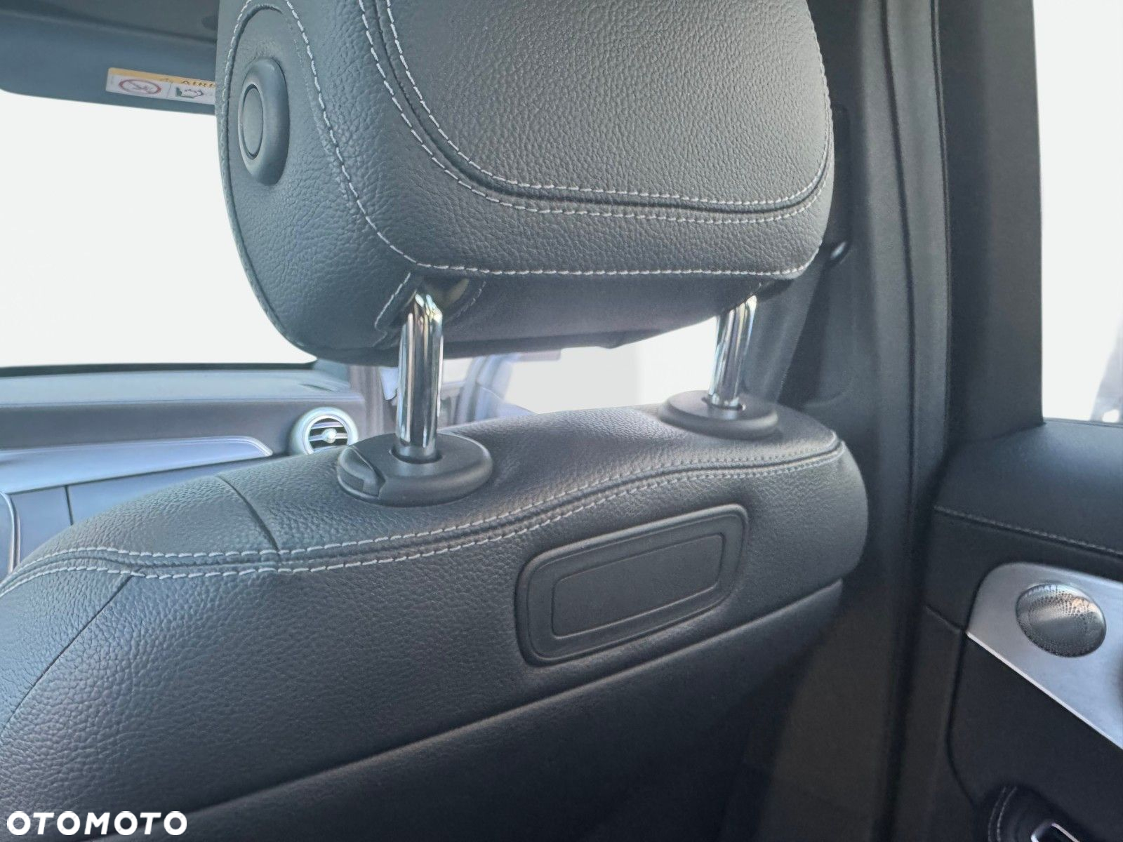Mercedes-Benz Klasa C 220 d 4MATIC 9G-TRONIC - 26