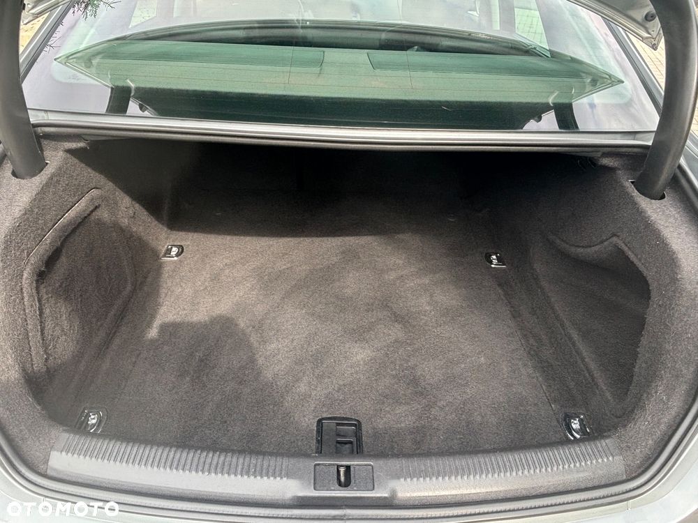 Audi A4 Limousine 2.0 TDI Limited Edition - 9