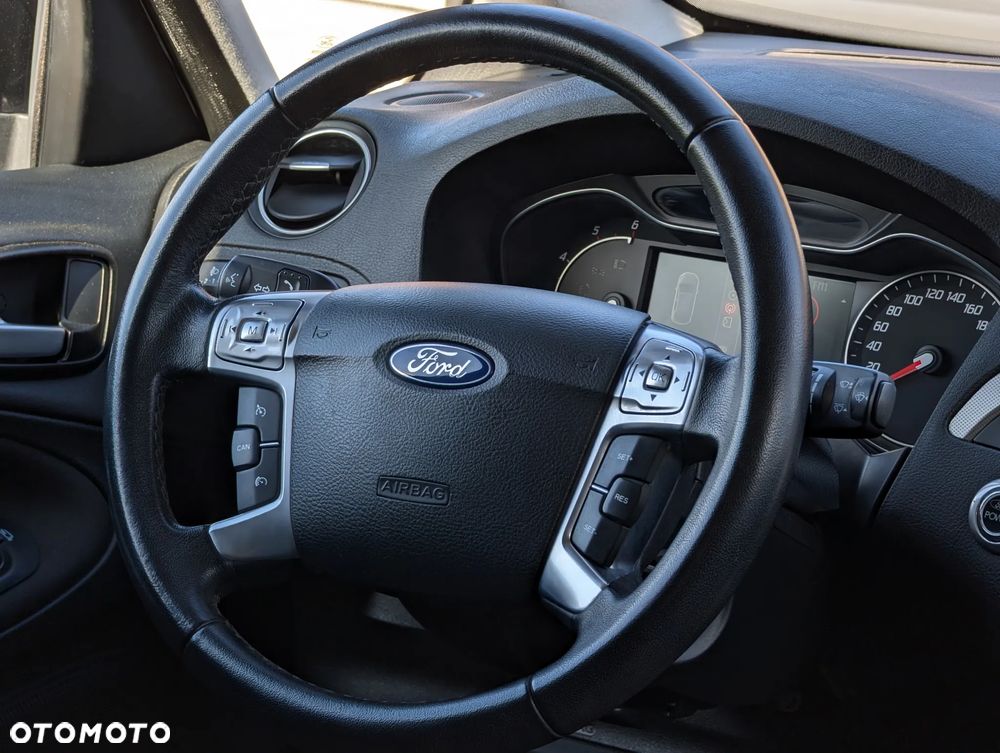 Ford Galaxy 2.0 TDCi Titanium - 23