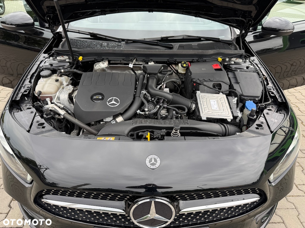 Mercedes-Benz Klasa A 180 7G-DCT AMG Line - 31