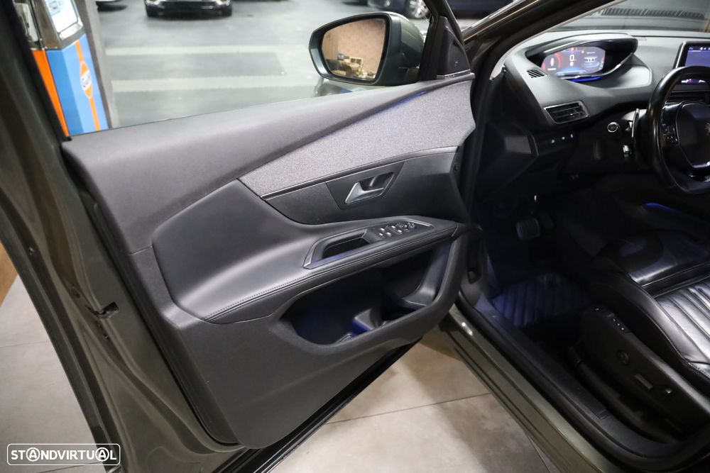 Peugeot 5008 BlueHDI 130 EAT8 Allure Pack - 12