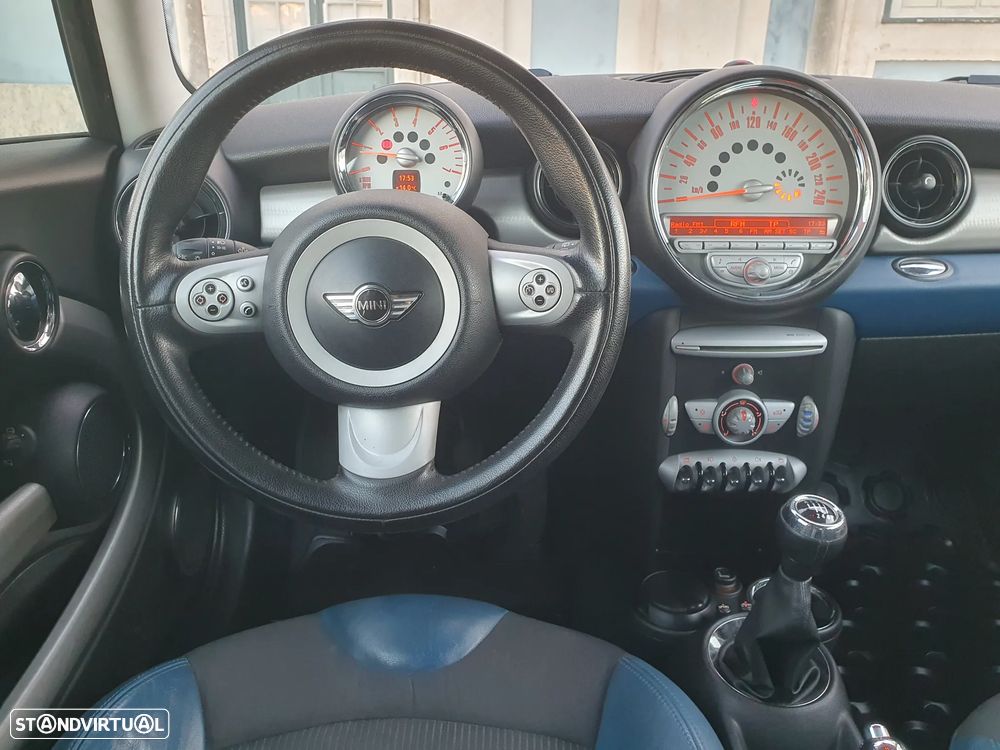 MINI 3 Portas Cooper D - 19