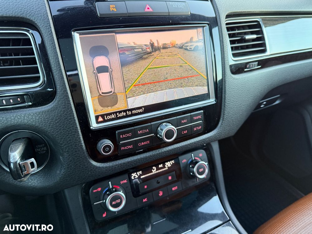 Volkswagen Touareg 3.0 V6 TDI BMT - 8