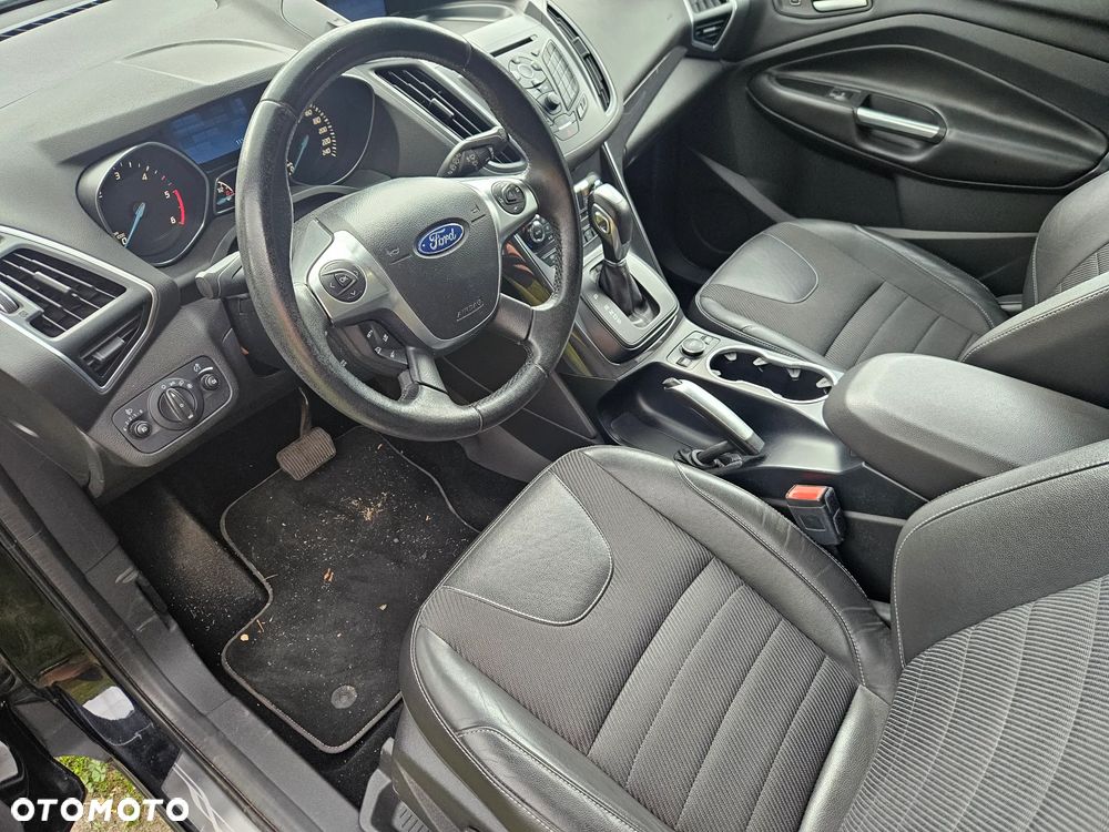 Ford Kuga 2.0 TDCi 4x4 Titanium - 6