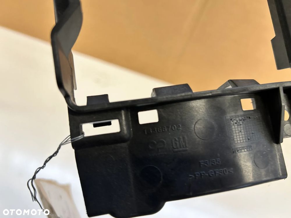 OPEL ASTRA J LIFT KIEROWNICA POWIETRZA WLOT ŻALUZJA 13368702 - 2