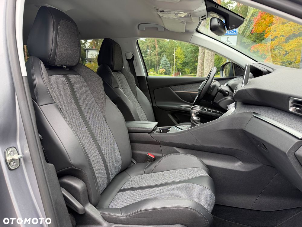 Peugeot 5008 1.5 BlueHDI Allure S&S - 26