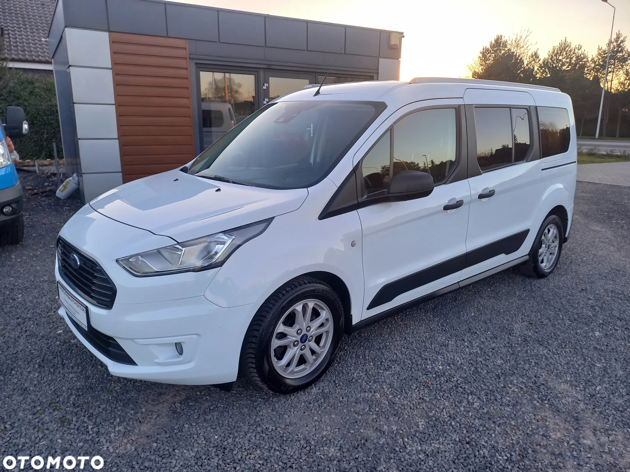 Ford Tourneo Connect - 2