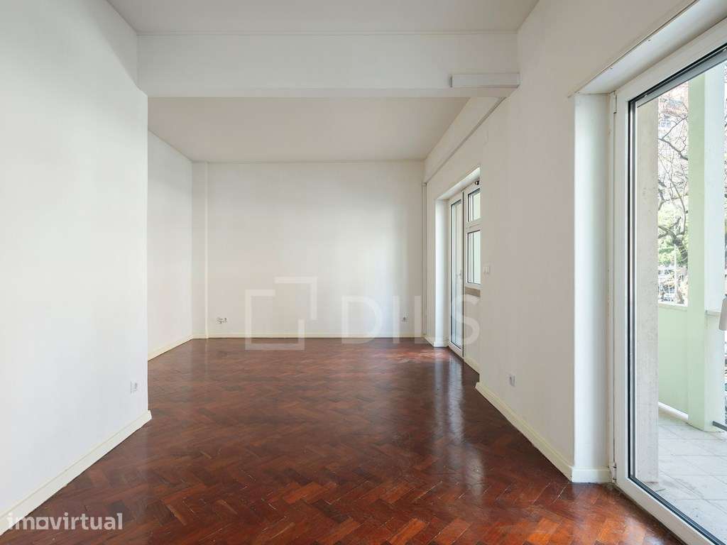 Apartamento T3 com varanda para arrendamento na Avenida 5 de Outubro - Grande imagem: 3/20