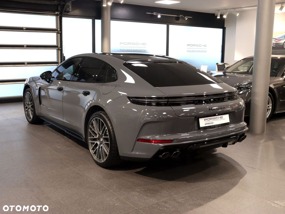 Porsche Panamera 4 E-Hybrid PHEV - 3