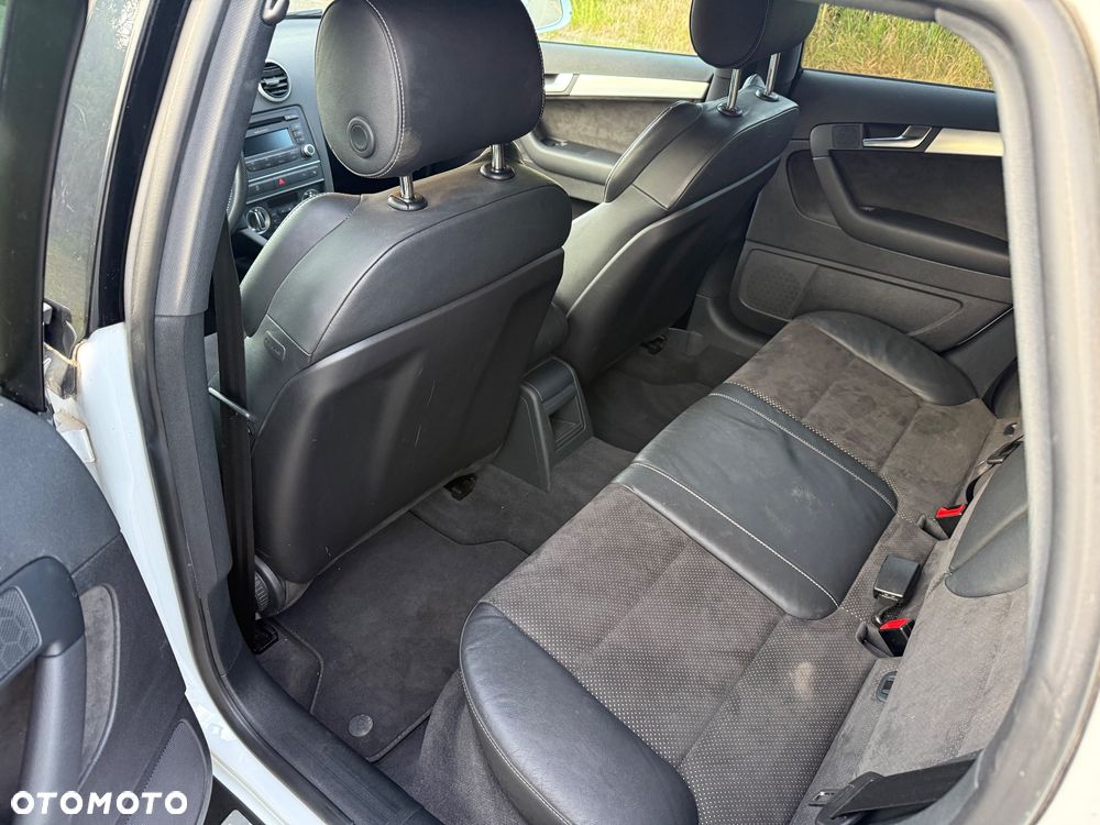 Audi A3 Sportback 2.0 TDI DPF quattro S line Sportpaket (plus) - 13