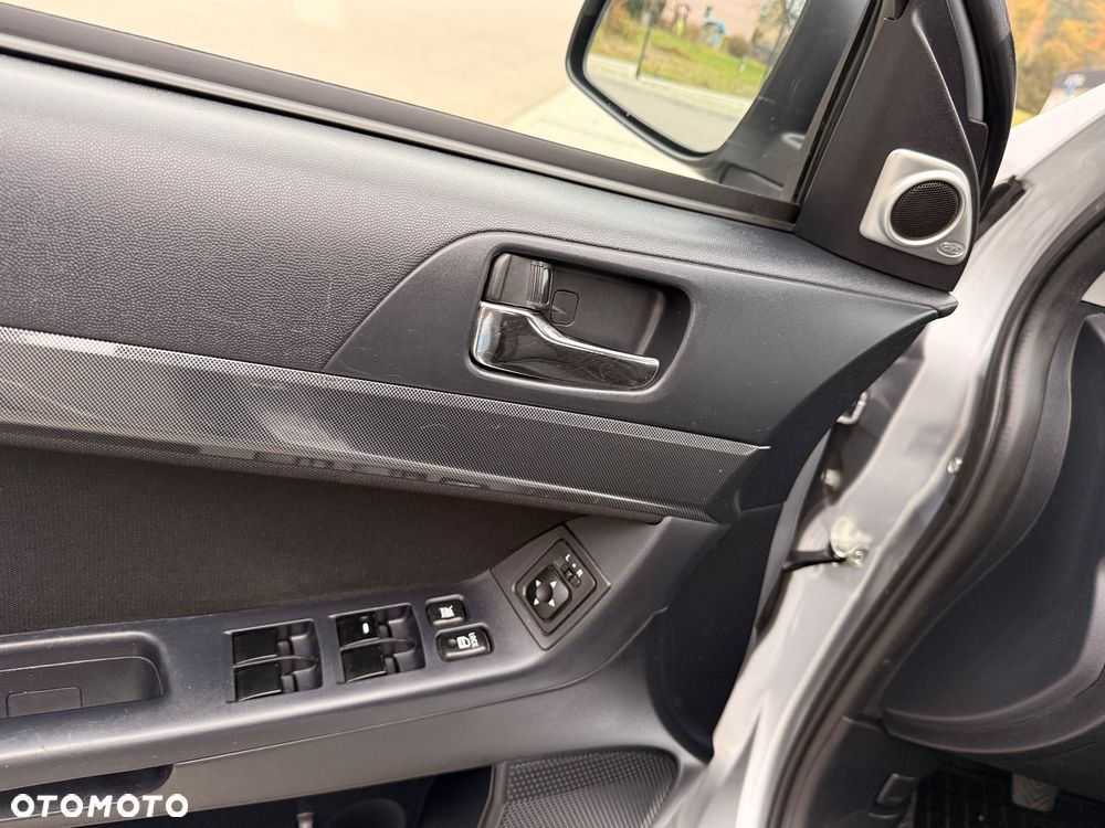 Mitsubishi Lancer 1.8 Intense - 31