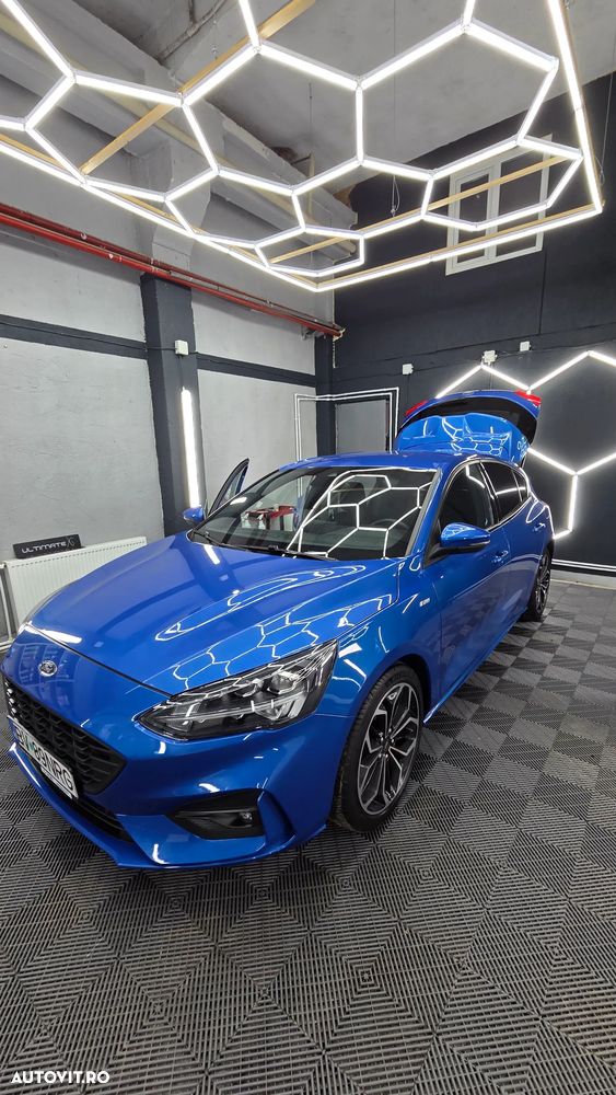 Ford Focus 1.5 EcoBoost ST-Line - 4
