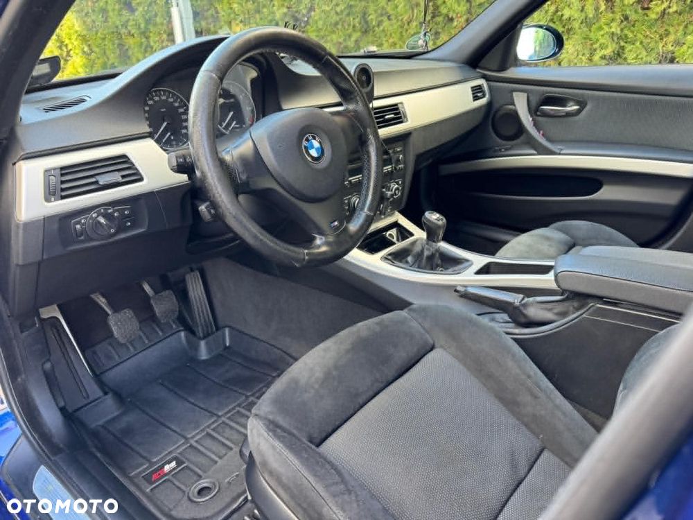 BMW Seria 3 318i - 11