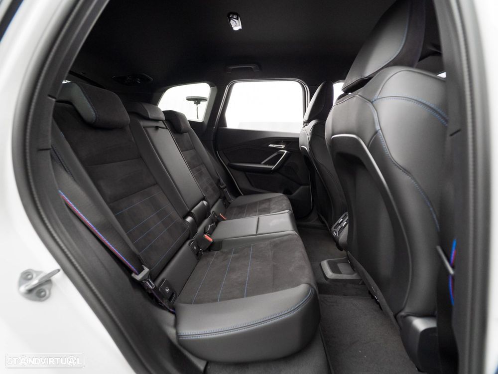 BMW iX1 eDrive20 Pack Desportivo M Pro - 43