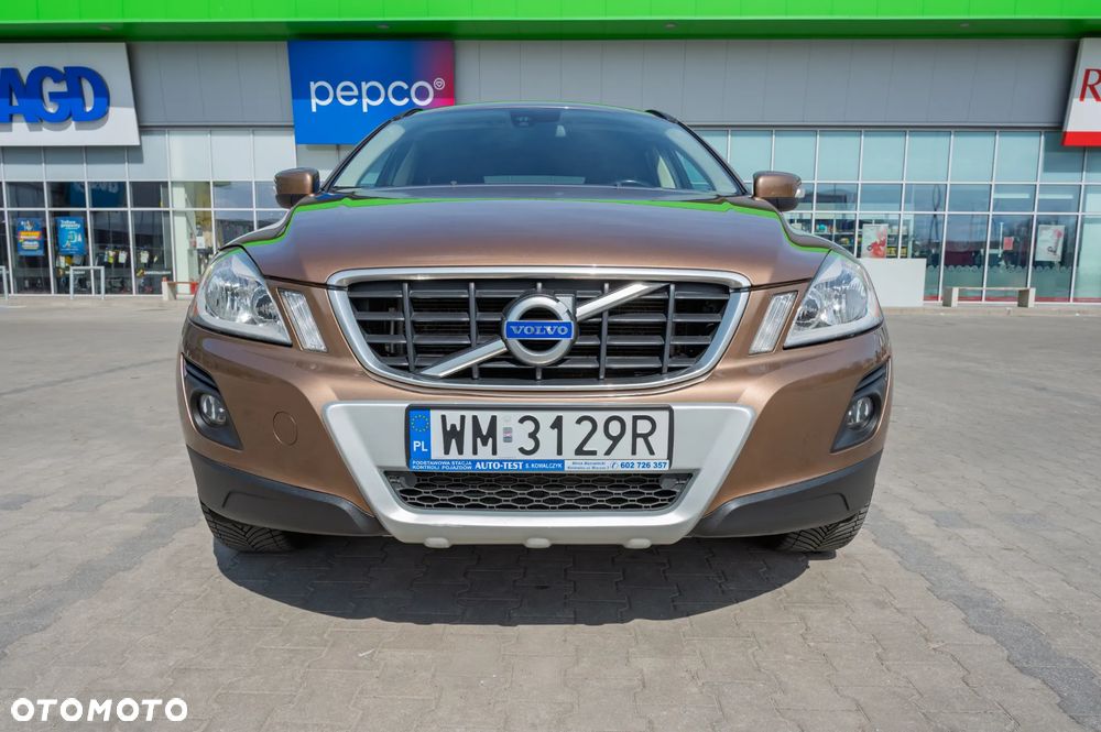 Volvo XC 60 D4 AWD Momentum - 4