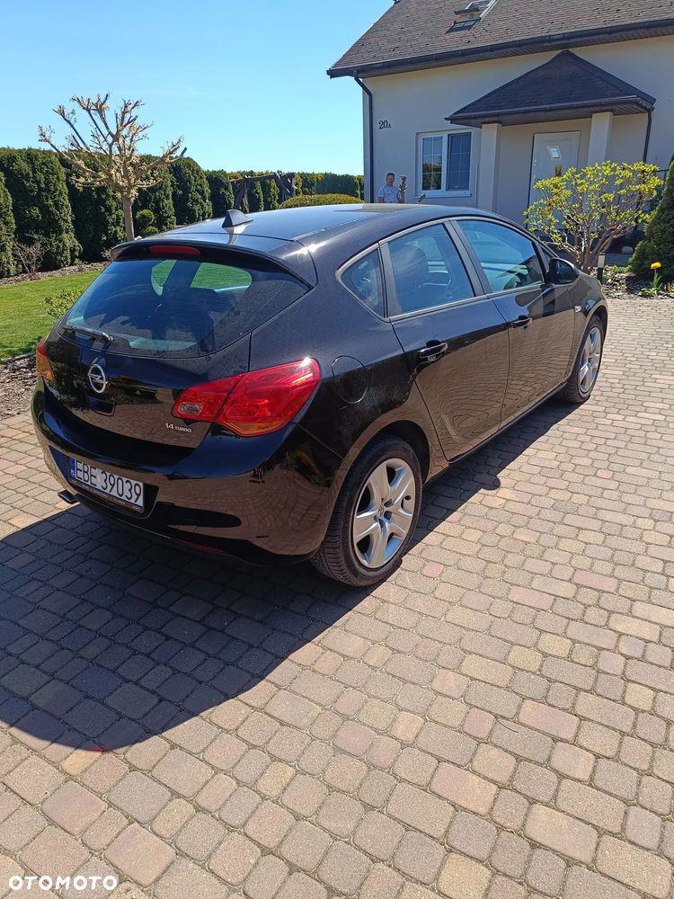 Opel Astra 1.4 Turbo - 6