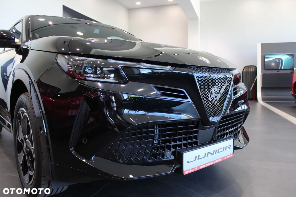 Alfa Romeo Junior 1.2 mHEV Ibrida Q4 eDCT - 8