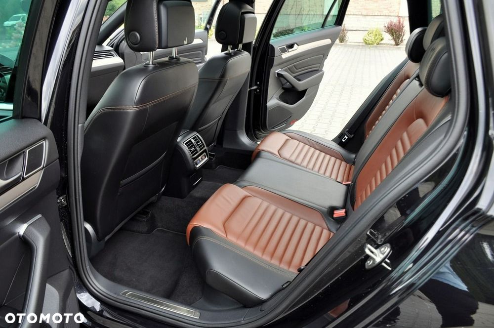 Volkswagen Passat Variant - 21