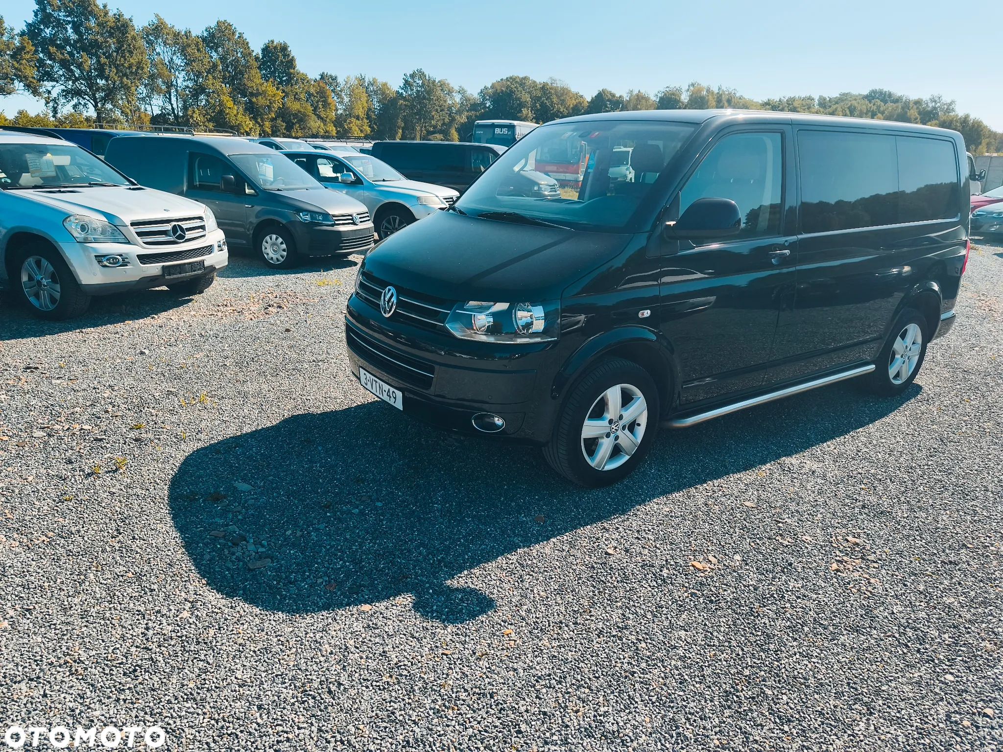 Volkswagen Transporter - 1
