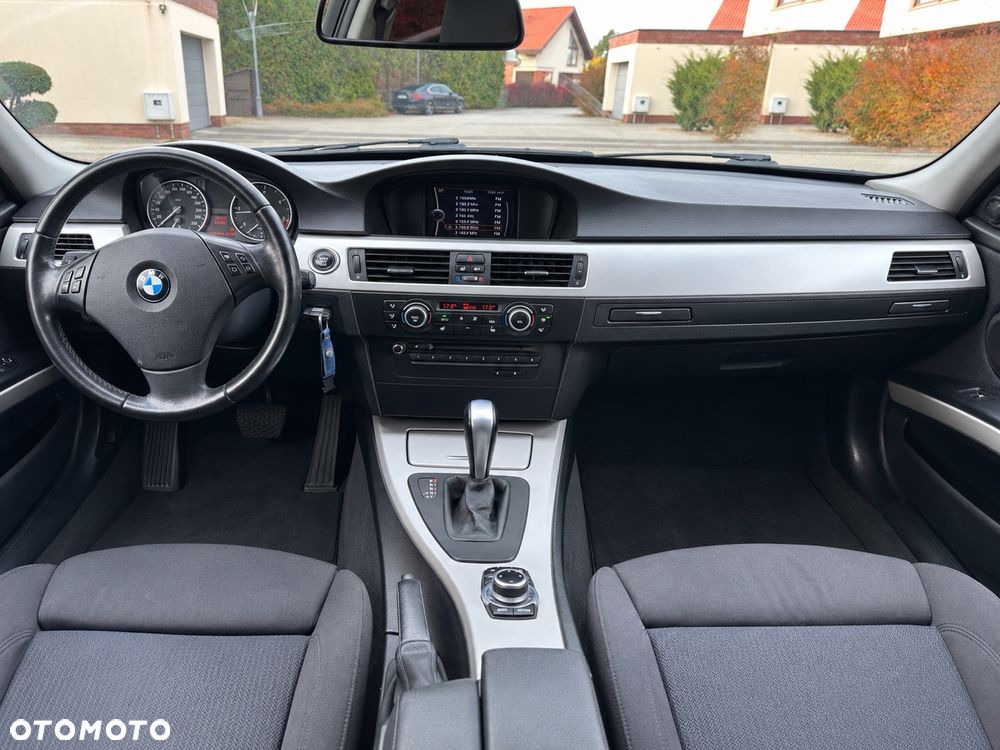 BMW Seria 3 - 18