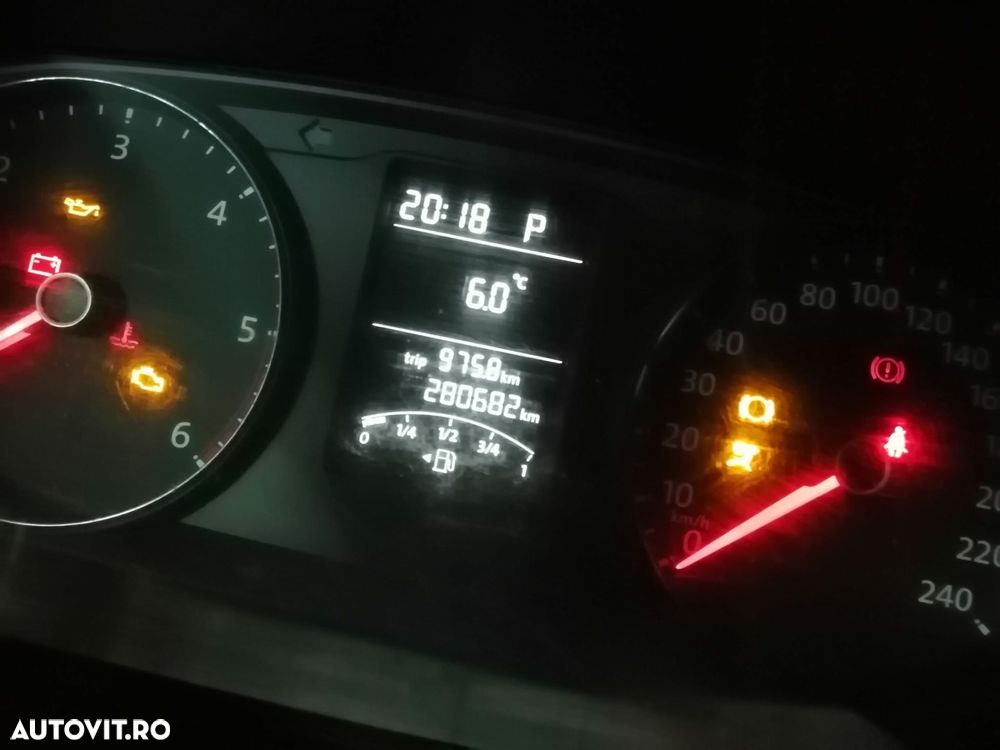 Volkswagen Transporter - 13