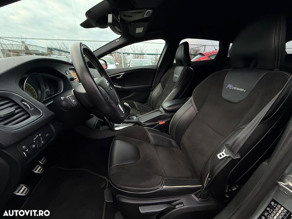 Volvo V40 D2 R Design - 6