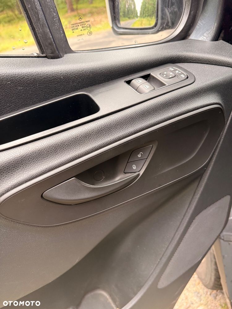 Mercedes-Benz SPRINTER - 30