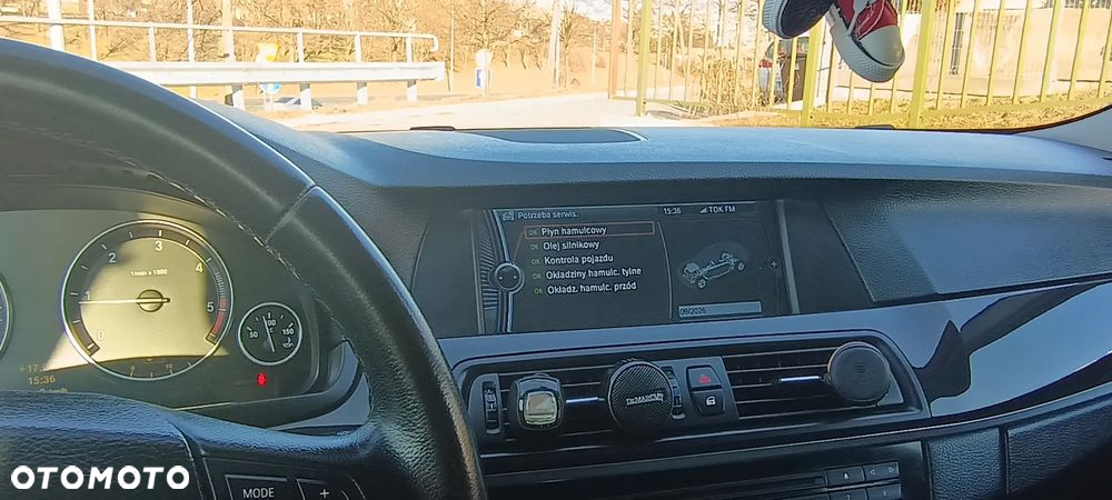 BMW Seria 5 520d - 14