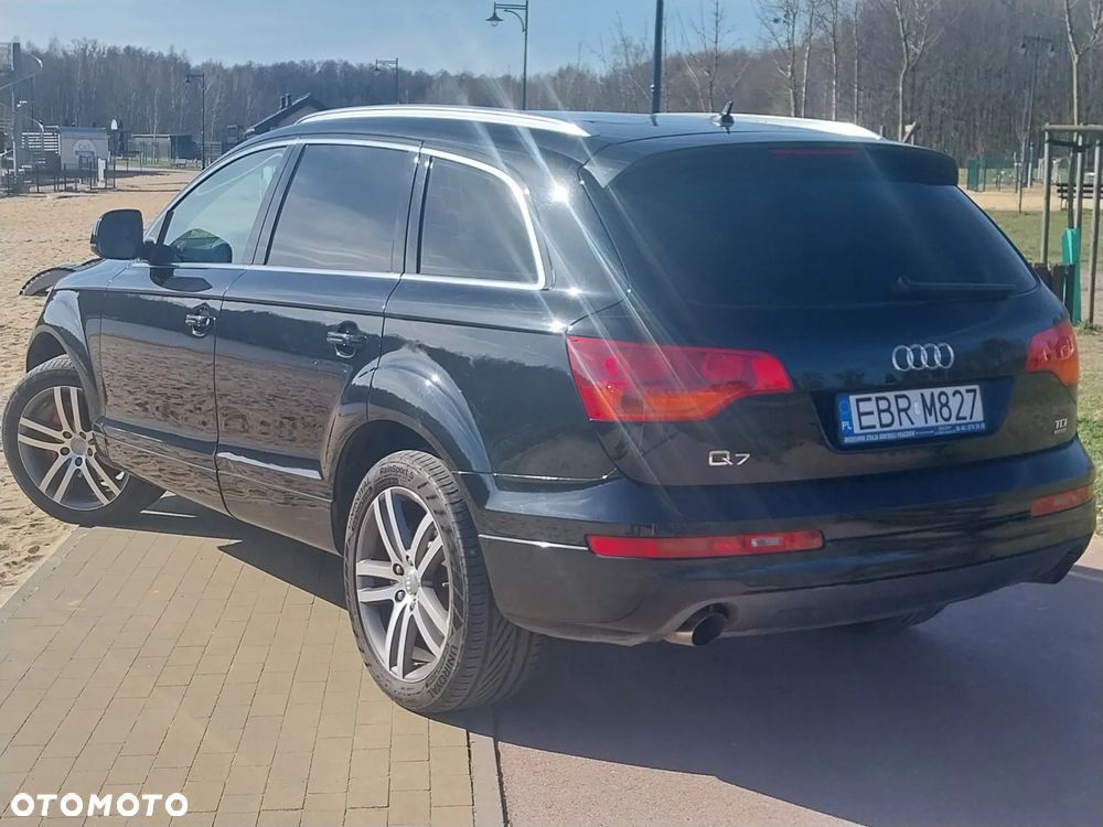 Audi Q7 - 9