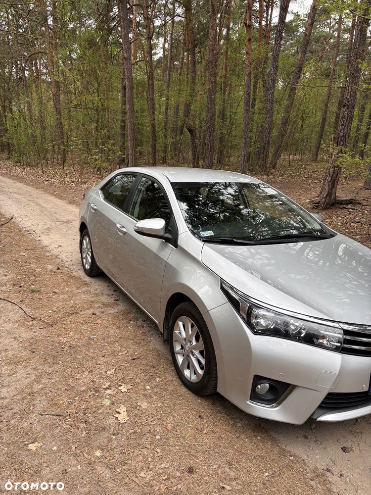 Toyota Corolla 1.6 Premium - 3
