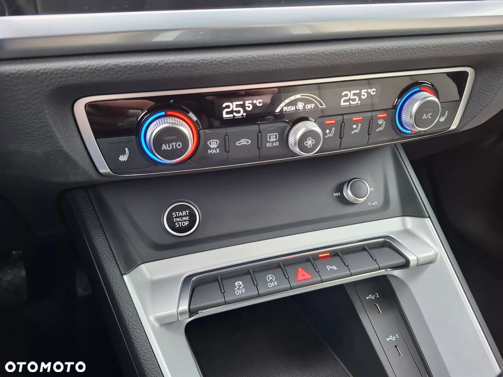 Audi Q3 35 TFSI S tronic - 16