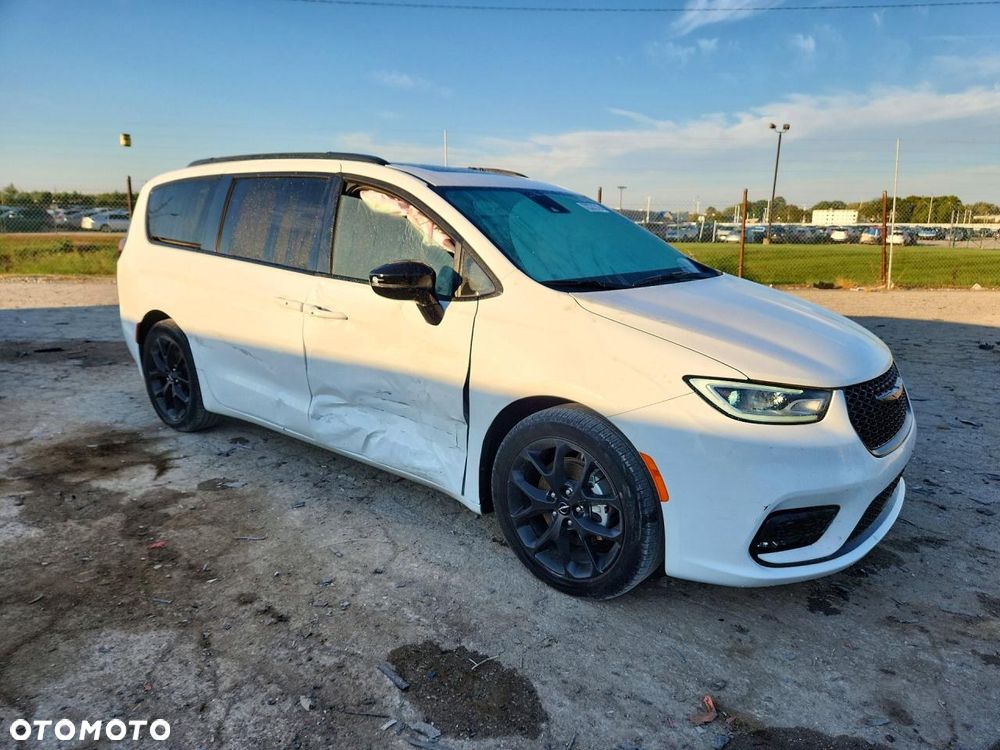 Chrysler Pacifica 2024 photo 5