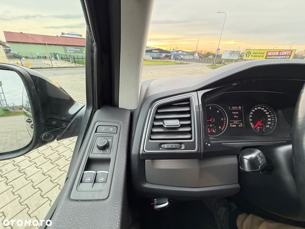 Volkswagen Multivan 2.0 TDI L1 Business 4Motion DSG - 25