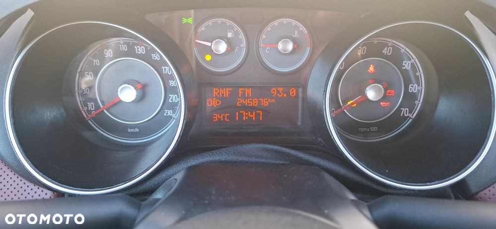 Fiat Punto Evo 1.4 8V Estiva Blue&Me Euro5 - 20
