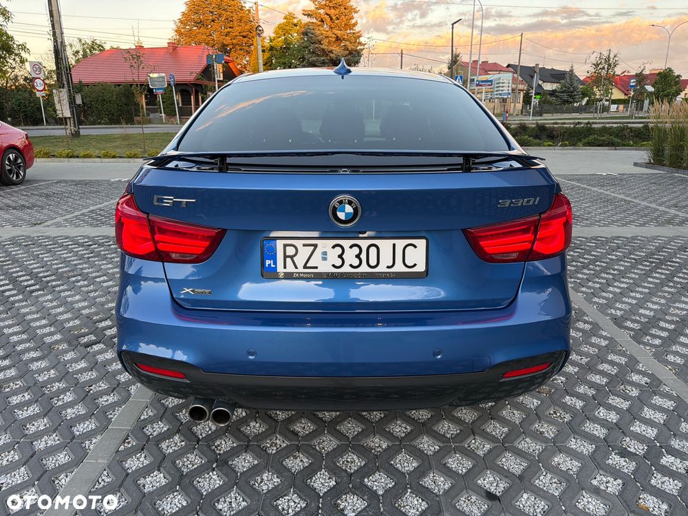 BMW 3GT 330i xDrive M Sport - 7