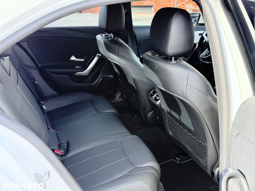 Mercedes-Benz Klasa A 220 7G-DCT Edition 1 - 20