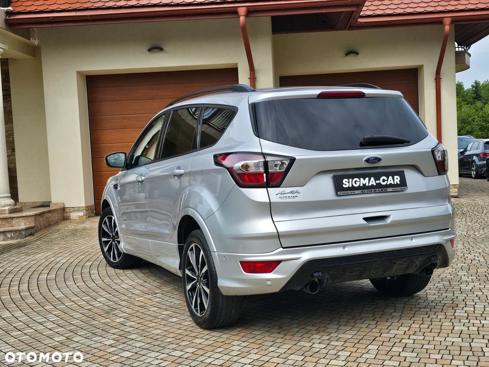 Ford Kuga 2.0 TDCi 4x4 ST-Line - 29