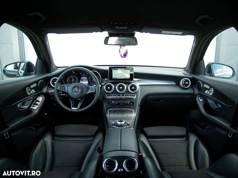 Mercedes-Benz GLC - 31