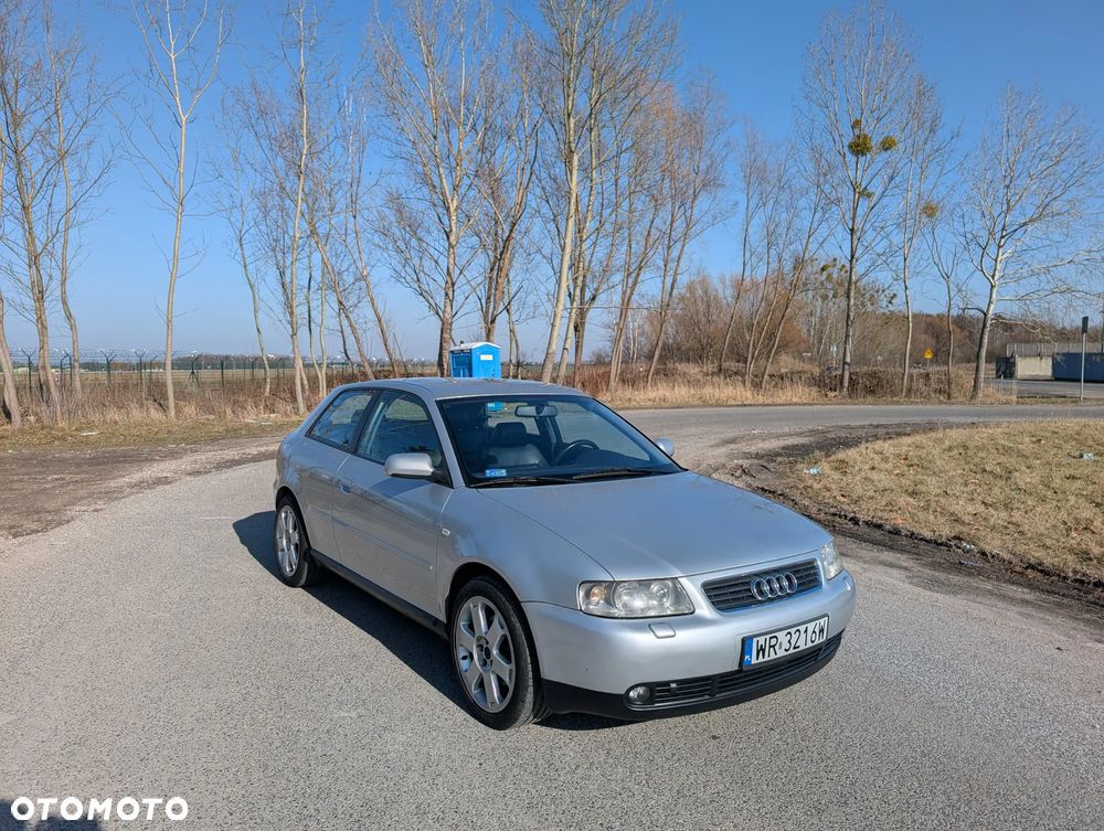 Audi A3 3-drzwiowe 1.8T Ambition - 1